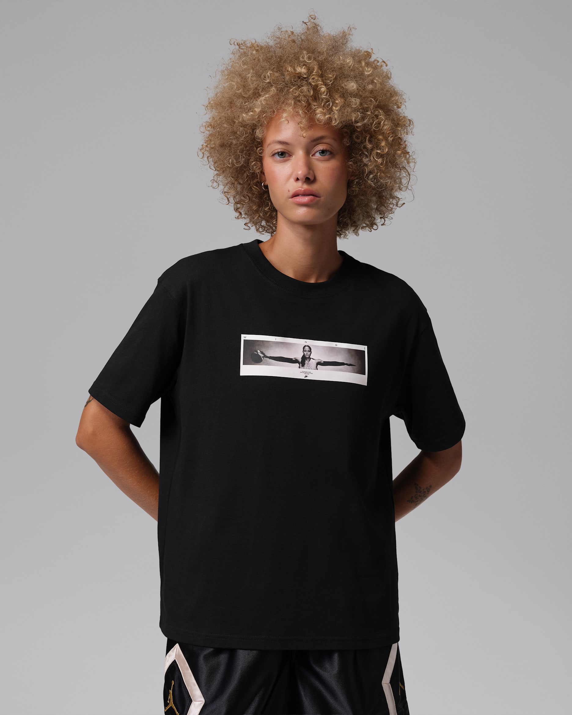 Jordan Sport Women's Dri-FIT Graphic T-Shirt. Nike.com